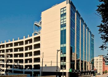 38 Commerce apartments downtown grand rapids